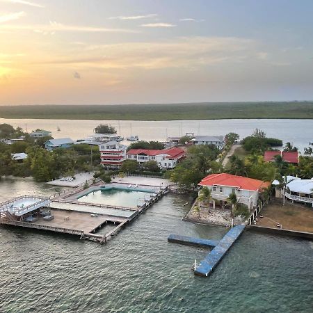 Coral View Beach Resort Utila Kültér fotó