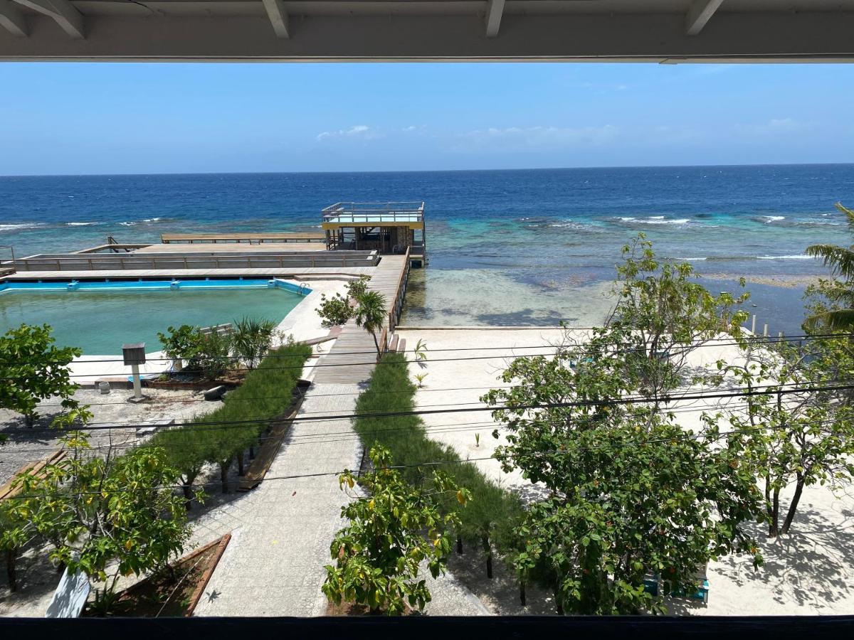Coral View Beach Resort Utila Kültér fotó