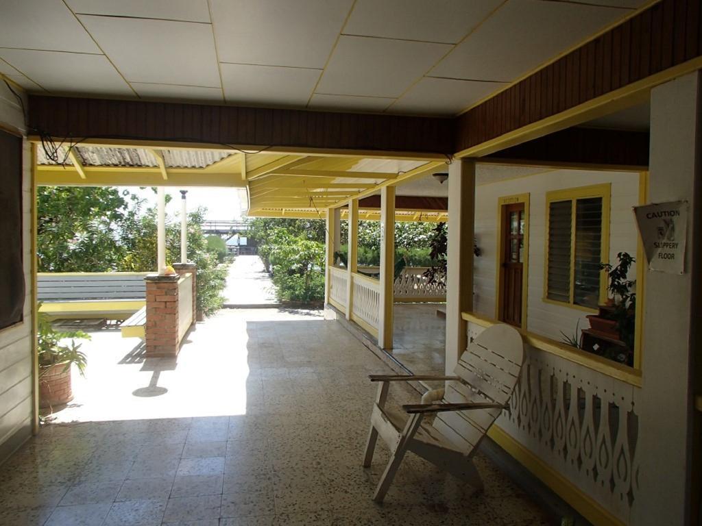 Coral View Beach Resort Utila Kültér fotó