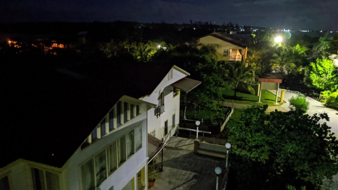 Coral View Beach Resort Utila Kültér fotó