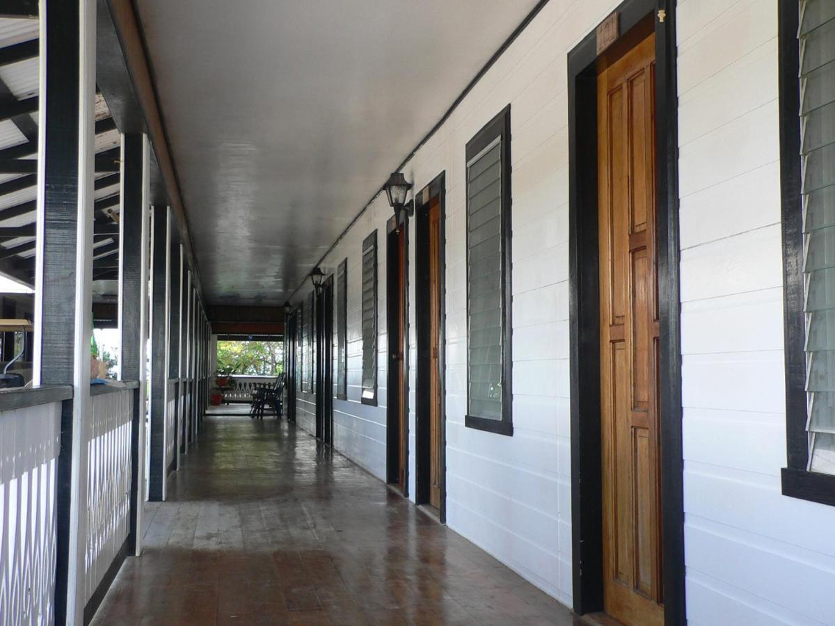 Coral View Beach Resort Utila Kültér fotó